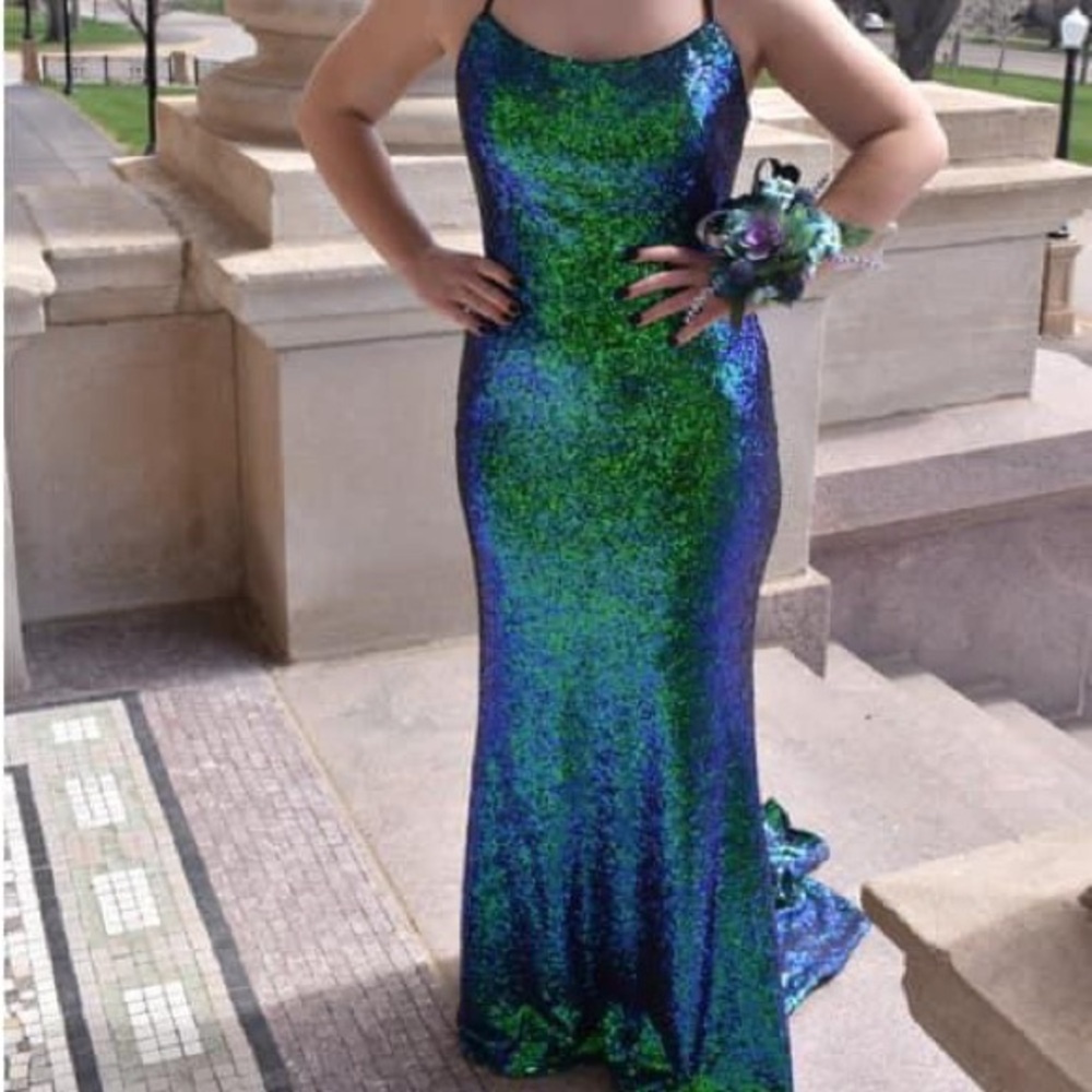 Studio 17 iridescent green adjustable formal dress
